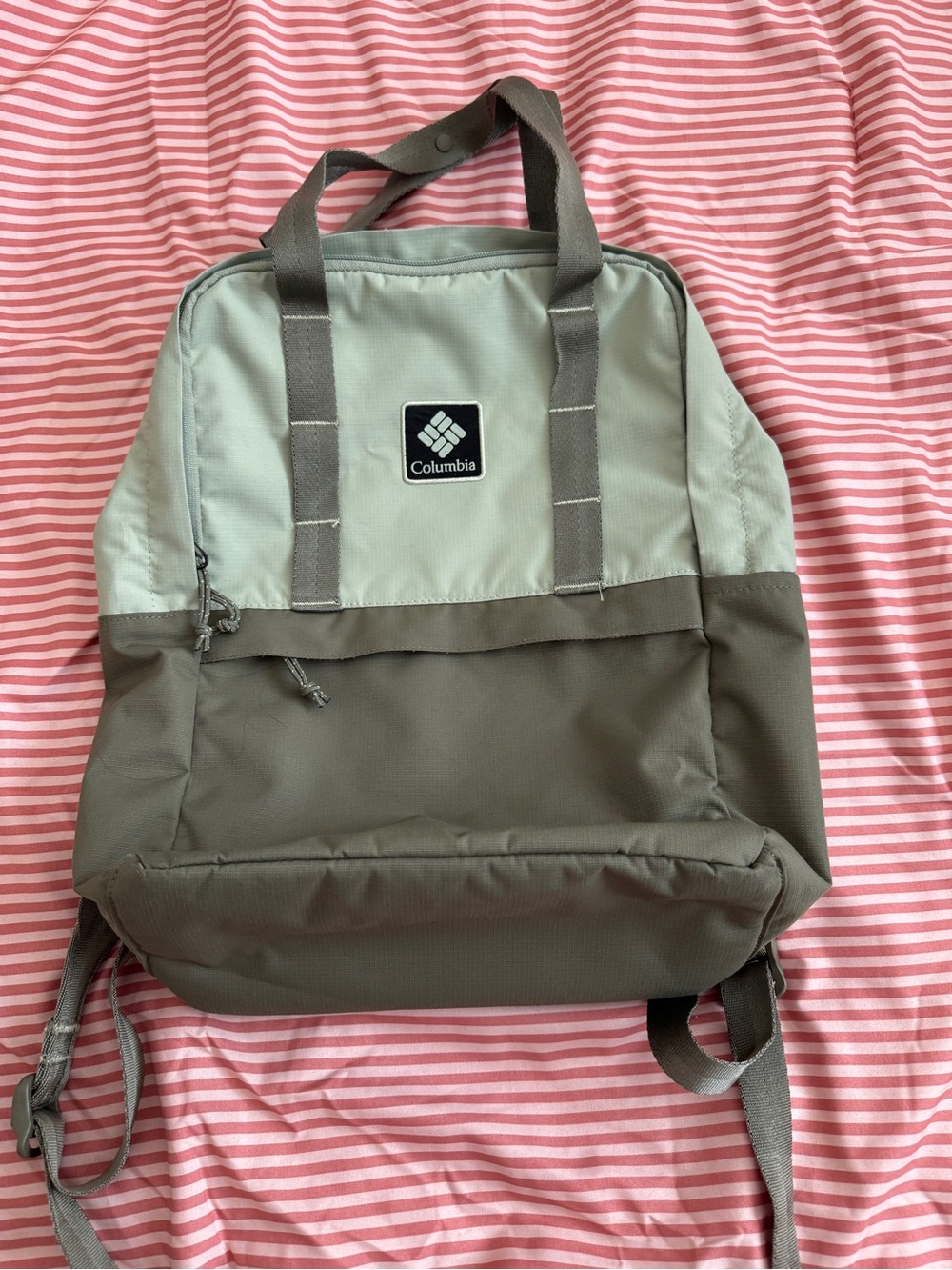 Columbia Two-Tone Green Backpack